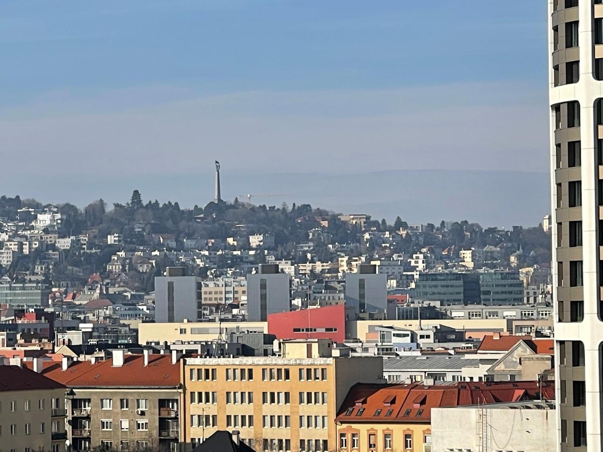 Sag Panorama City Apartment 3 Rooms Free Parking Free Wifi Bratislava Extérieur photo