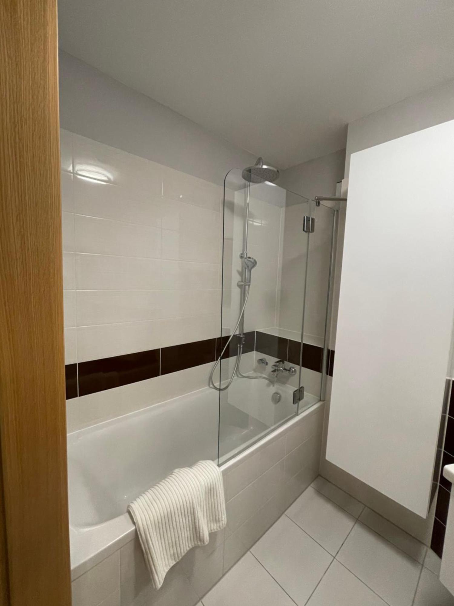 Sag Panorama City Apartment 3 Rooms Free Parking Free Wifi Bratislava Extérieur photo